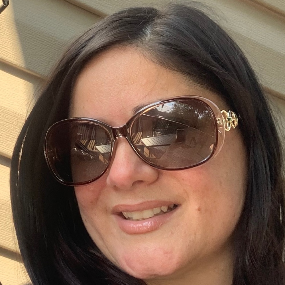 Meet your Posher, Rosalia